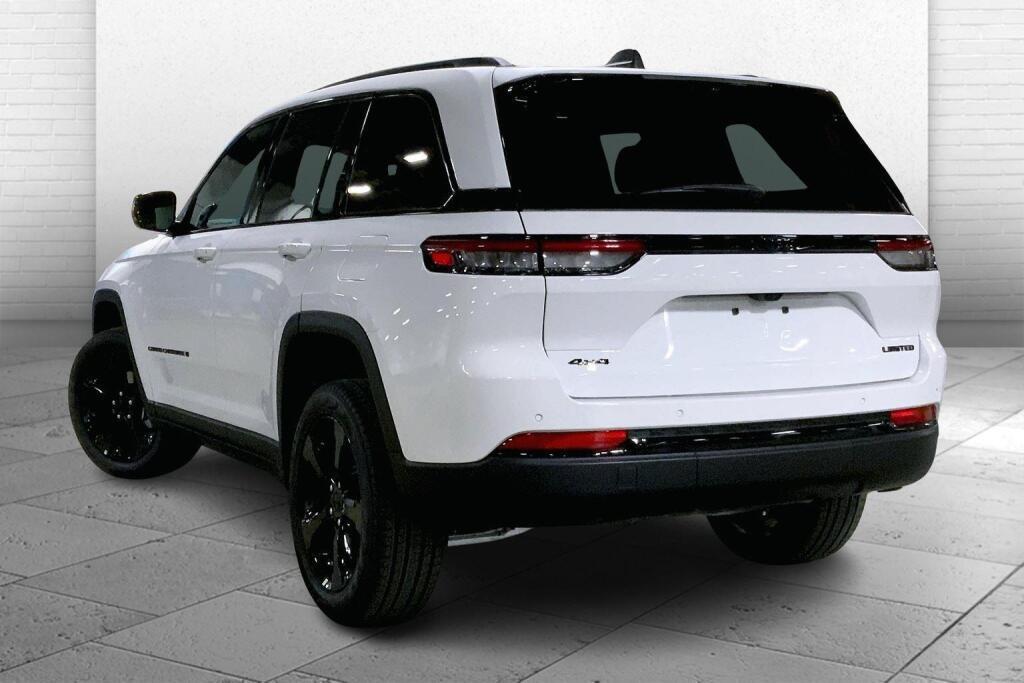 new 2025 Jeep Grand Cherokee car, priced at $53,512