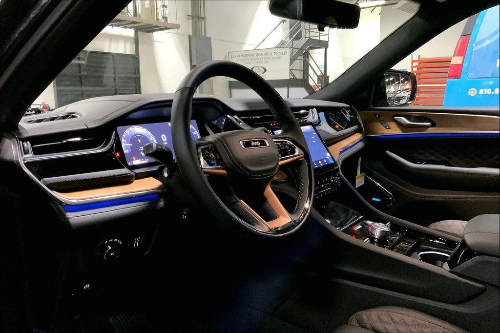 new 2025 Jeep Grand Cherokee L car, priced at $63,579