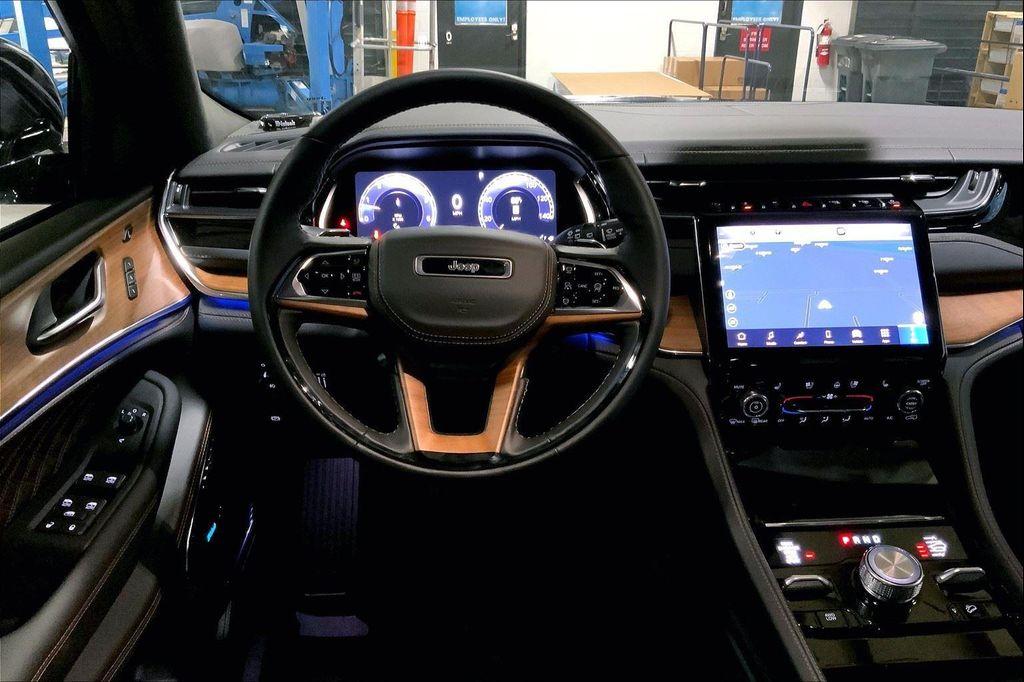 new 2025 Jeep Grand Cherokee L car, priced at $63,579