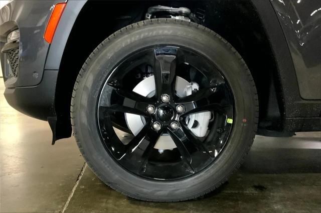 new 2025 Jeep Grand Cherokee car, priced at $54,193