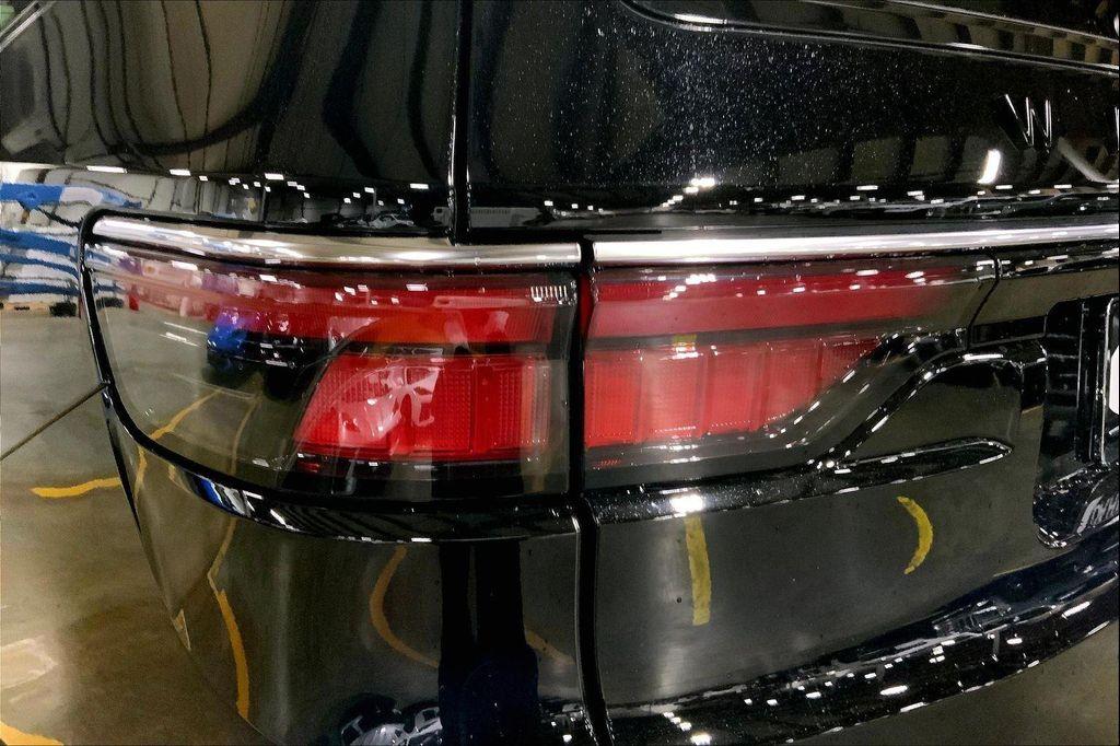 new 2025 Jeep Wagoneer L car, priced at $73,331