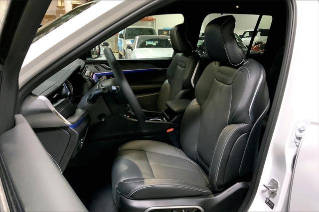 new 2025 Jeep Grand Cherokee car, priced at $60,858