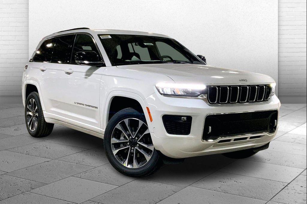new 2025 Jeep Grand Cherokee car, priced at $62,754