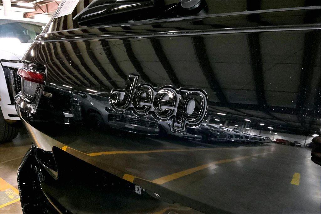 new 2025 Jeep Grand Cherokee L car, priced at $63,579