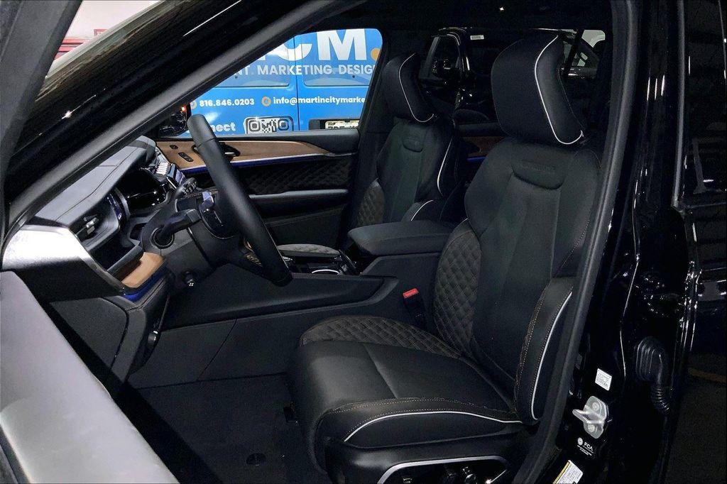 new 2025 Jeep Grand Cherokee L car, priced at $63,579