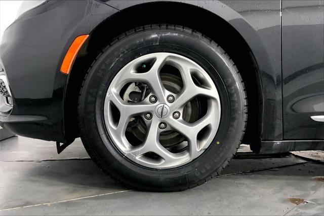 used 2023 Chrysler Pacifica car, priced at $30,900