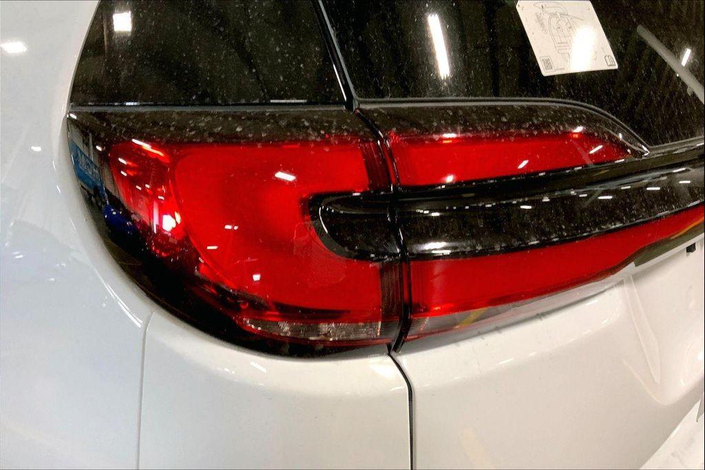 new 2026 Chrysler Pacifica car, priced at $52,060