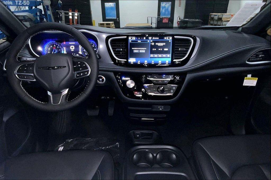 new 2026 Chrysler Pacifica car, priced at $42,415