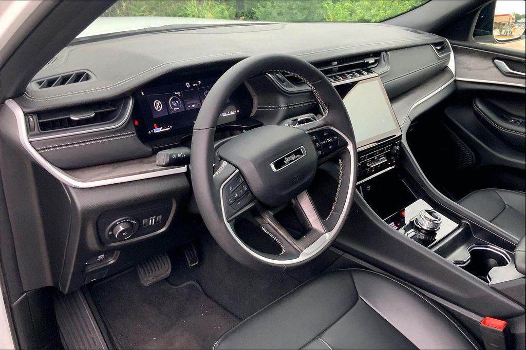 new 2025 Jeep Grand Cherokee L car, priced at $53,412