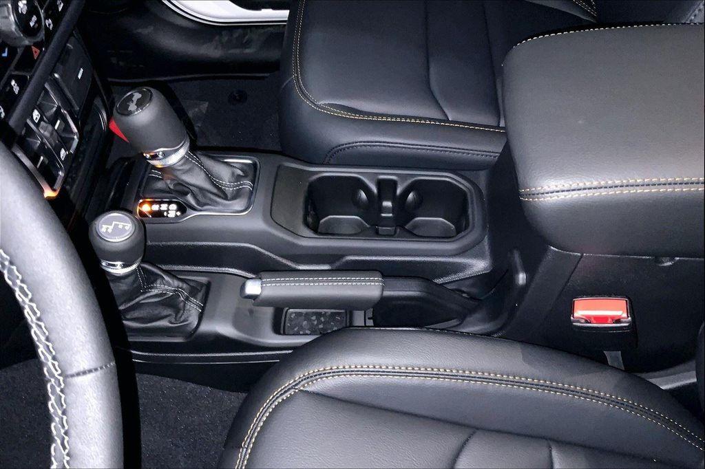 new 2025 Jeep Wrangler car, priced at $46,462