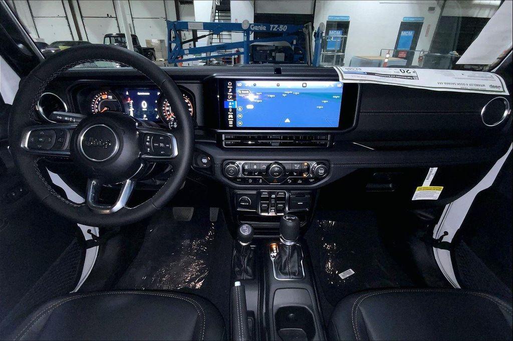 new 2025 Jeep Wrangler car, priced at $46,462