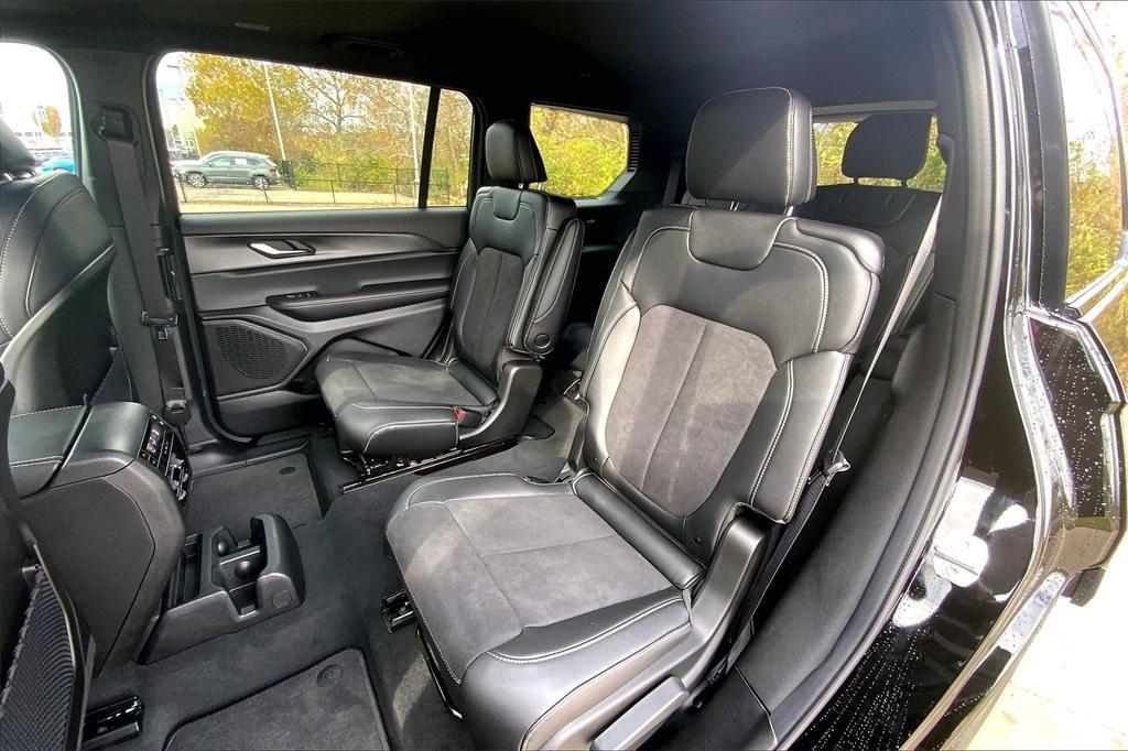 new 2025 Jeep Grand Cherokee L car, priced at $53,355