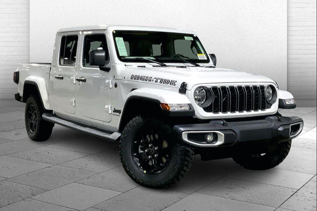new 2025 Jeep Gladiator car, priced at $45,837