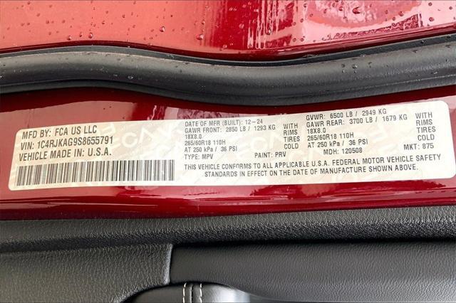 new 2025 Jeep Grand Cherokee L car, priced at $45,329
