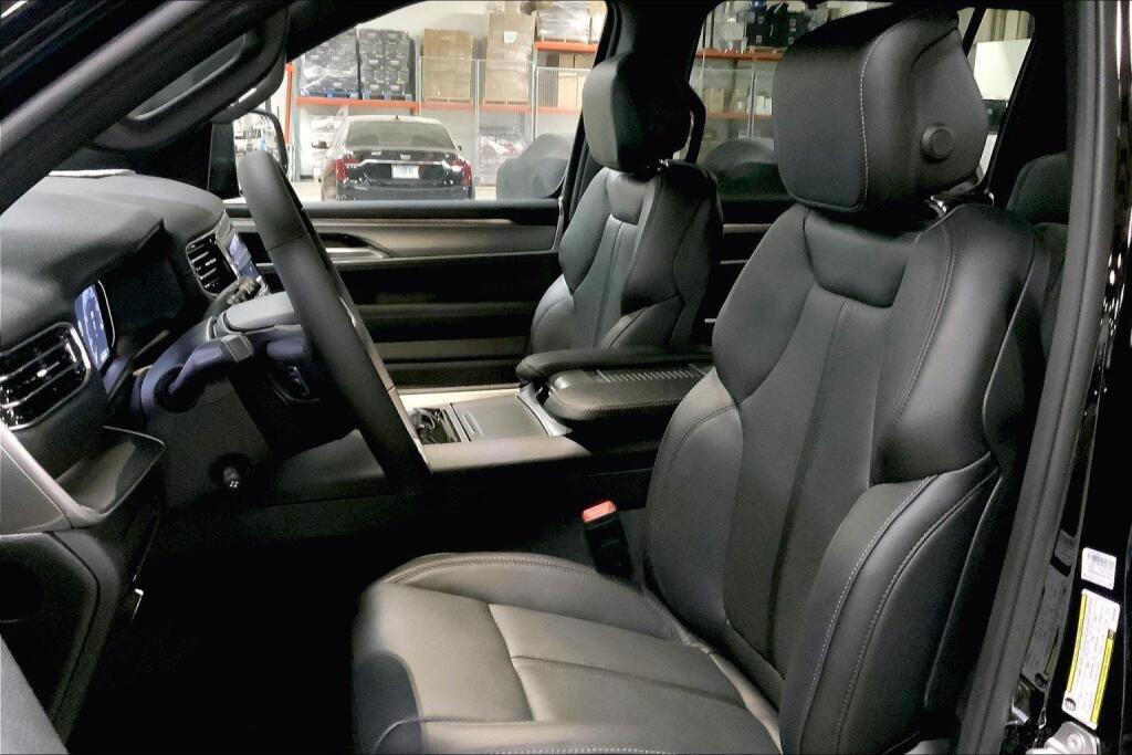 new 2025 Jeep Wagoneer car, priced at $77,524