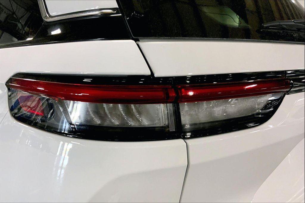 new 2025 Jeep Grand Cherokee car, priced at $36,637