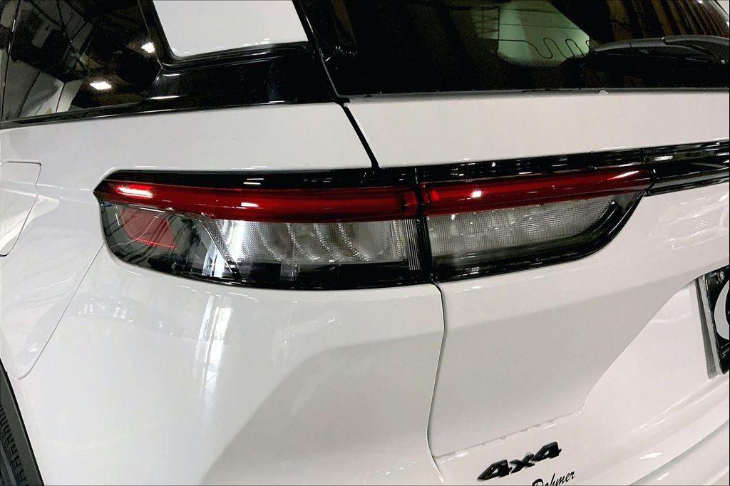 new 2025 Jeep Grand Cherokee car, priced at $37,622