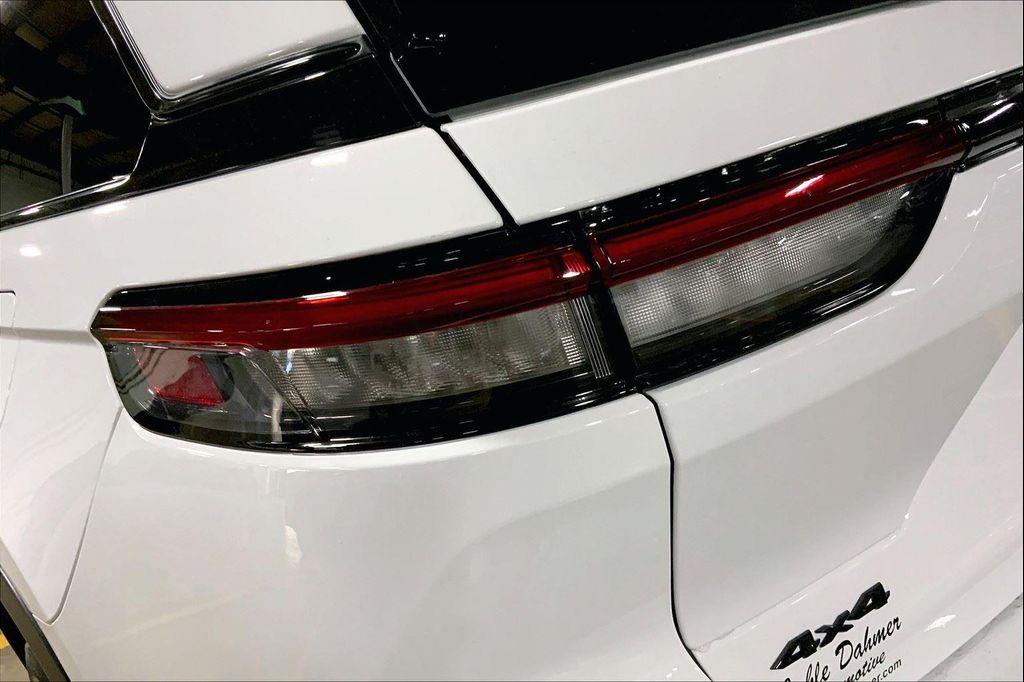 new 2025 Jeep Grand Cherokee car, priced at $44,251