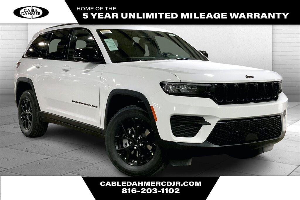 new 2025 Jeep Grand Cherokee car, priced at $49,115