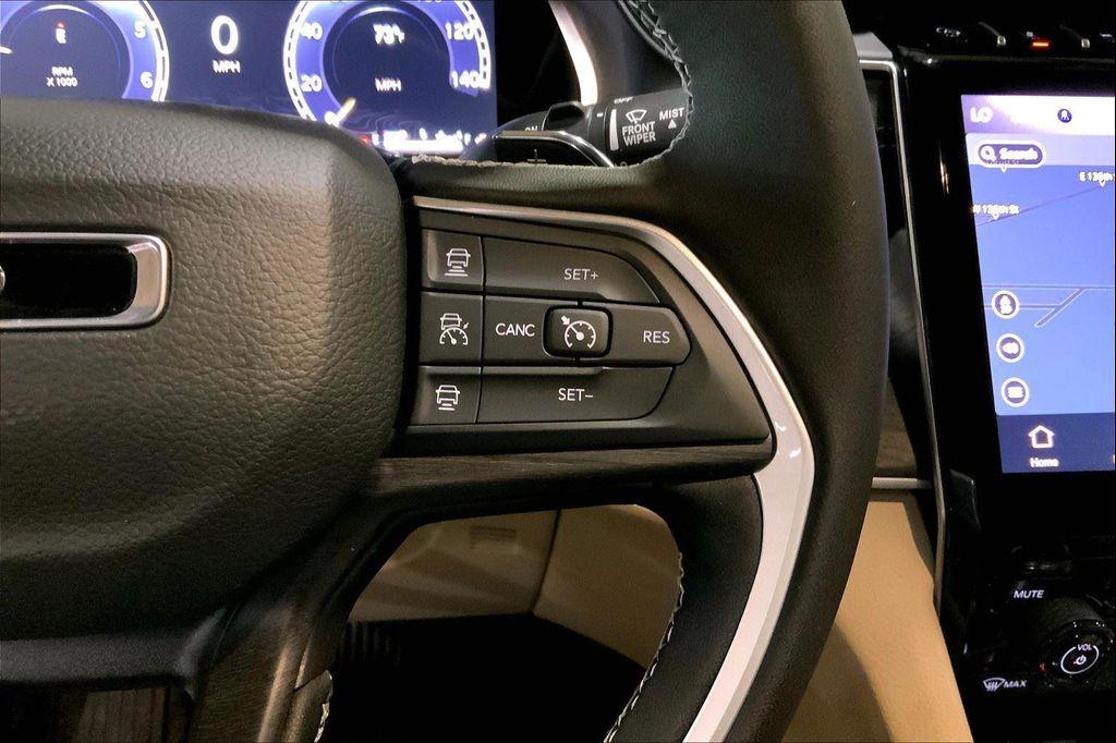 new 2025 Jeep Grand Cherokee car, priced at $45,411