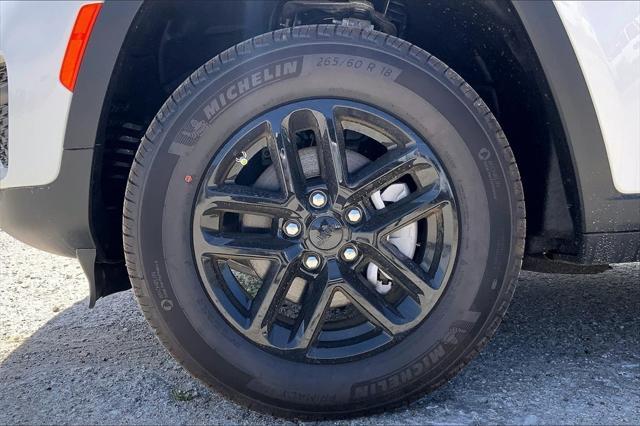 new 2024 Jeep Grand Cherokee car, priced at $35,648