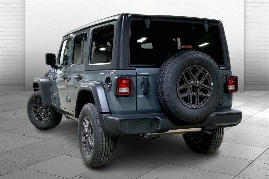 new 2025 Jeep Wrangler car, priced at $47,156