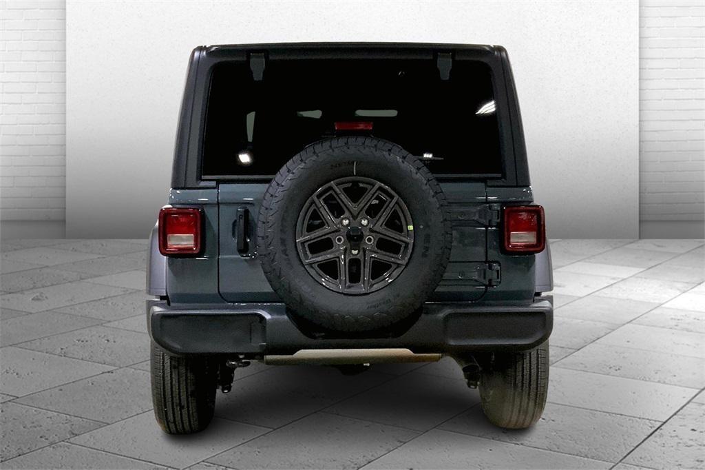 new 2025 Jeep Wrangler car, priced at $47,156