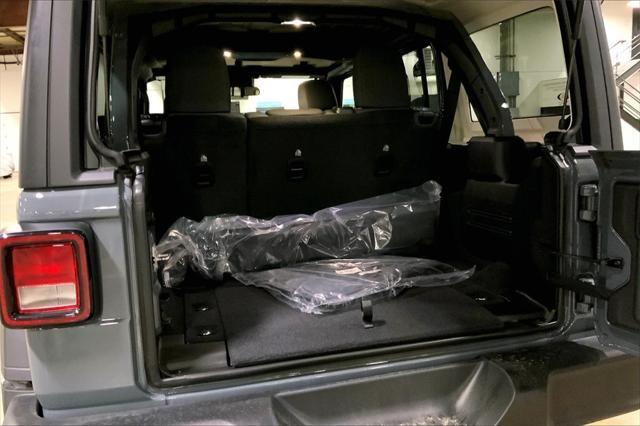 new 2025 Jeep Wrangler car, priced at $45,061