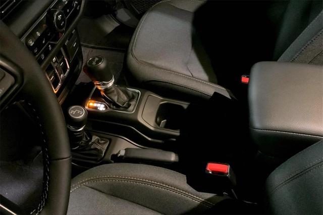 new 2025 Jeep Wrangler car, priced at $45,061