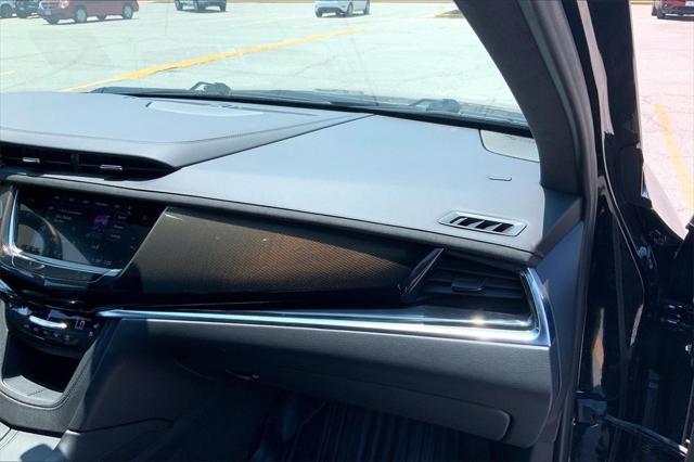 used 2022 Cadillac XT6 car, priced at $43,500