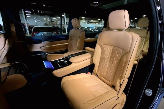 new 2025 Jeep Grand Wagoneer car, priced at $105,216