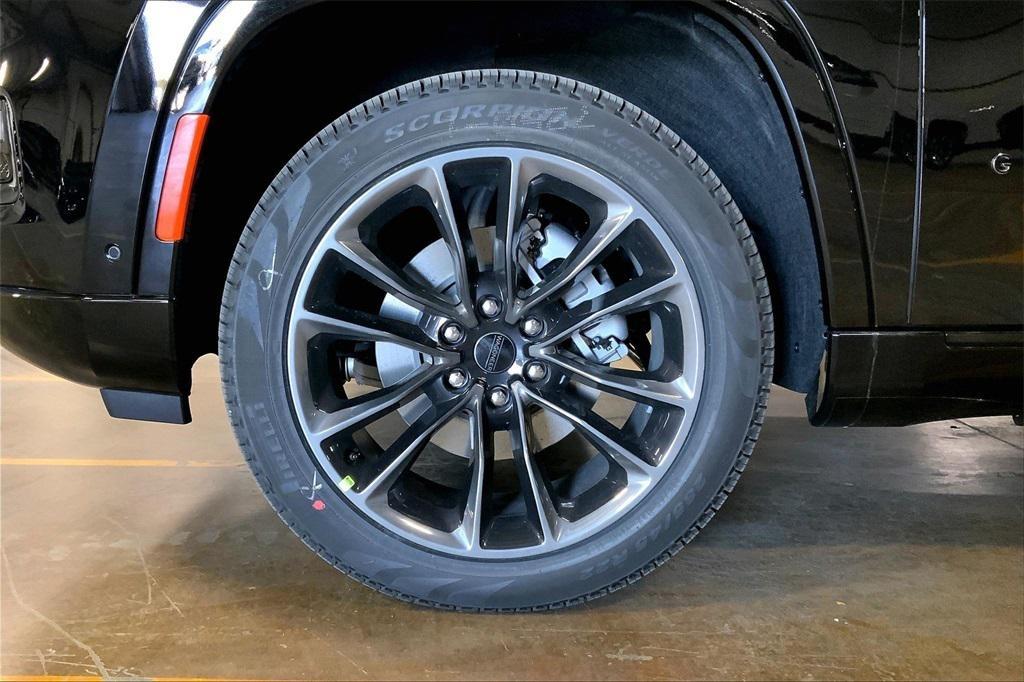 new 2025 Jeep Grand Wagoneer car, priced at $115,310