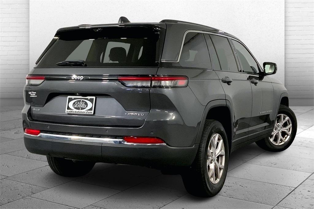 used 2022 Jeep Grand Cherokee car, priced at $32,000