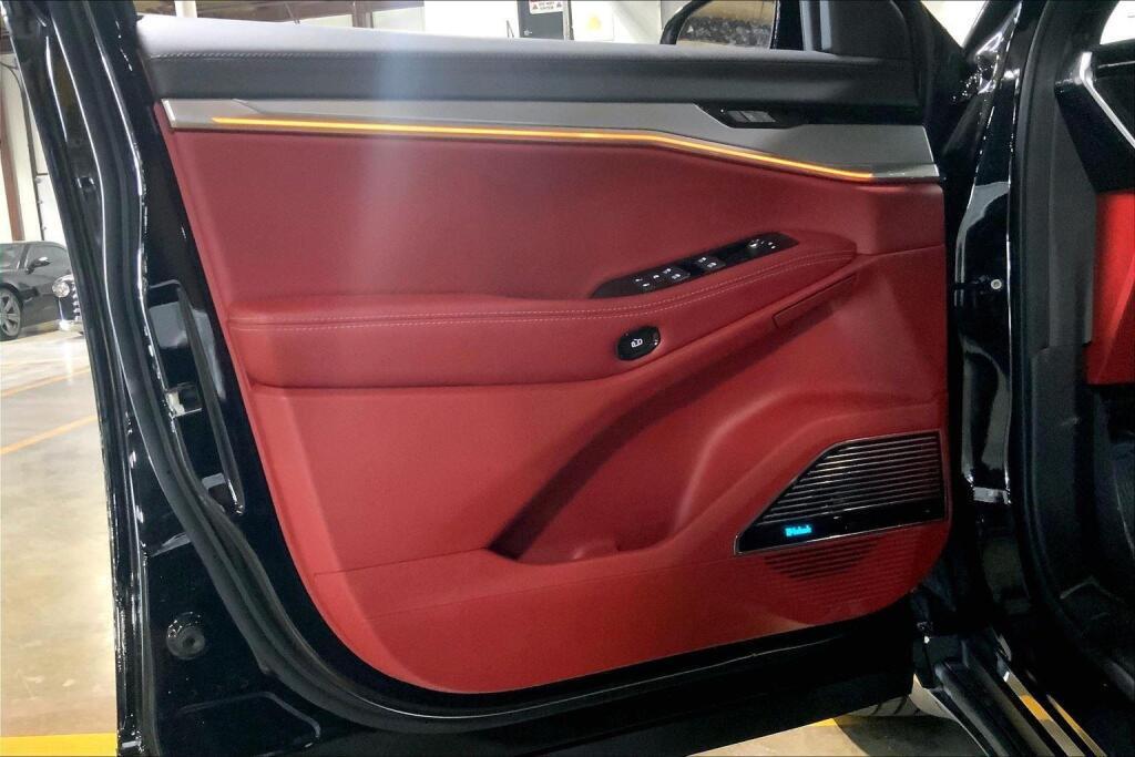 new 2025 Jeep Wagoneer S car, priced at $69,202