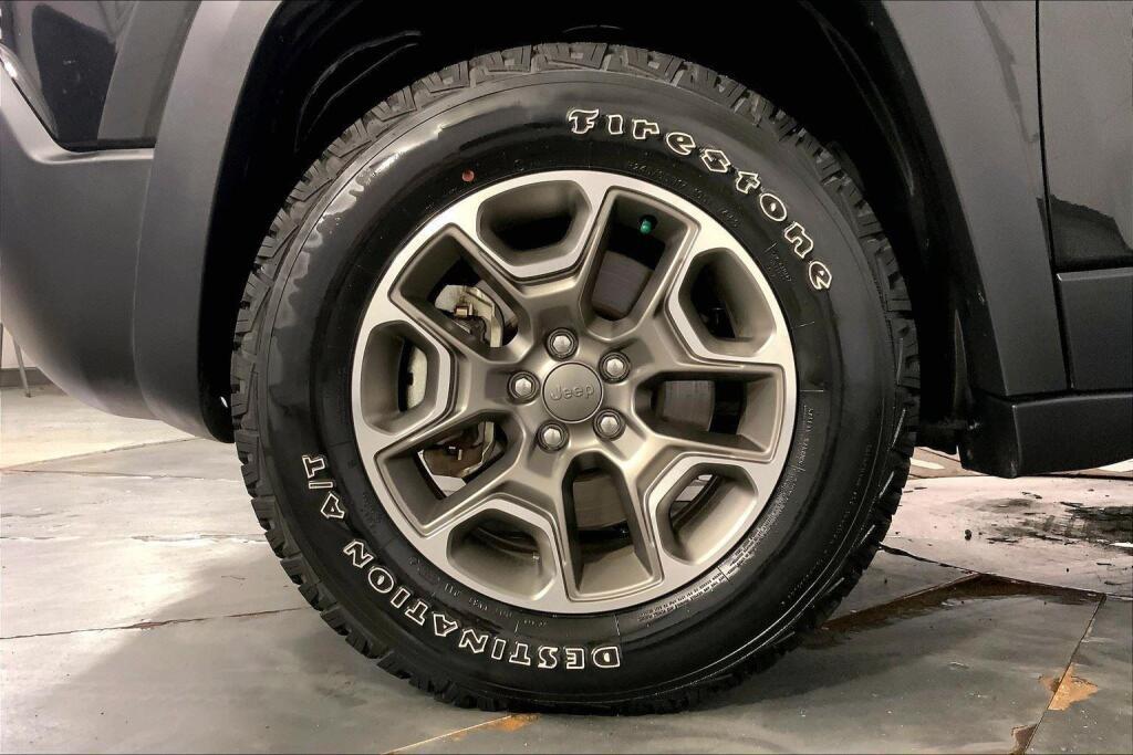 used 2022 Jeep Cherokee car, priced at $20,500