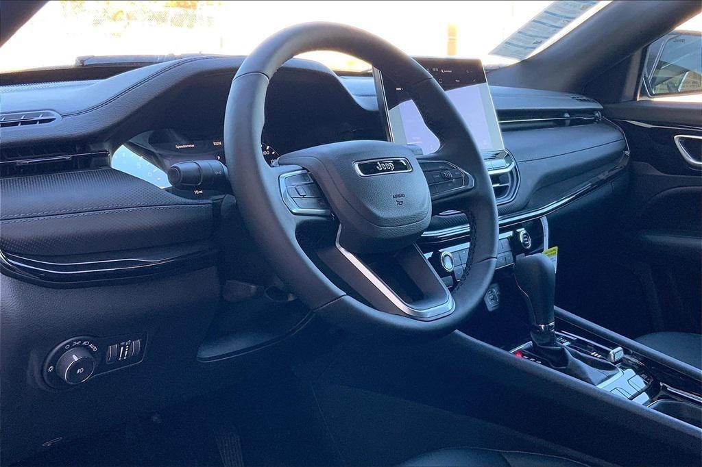 new 2025 Jeep Compass car, priced at $28,675
