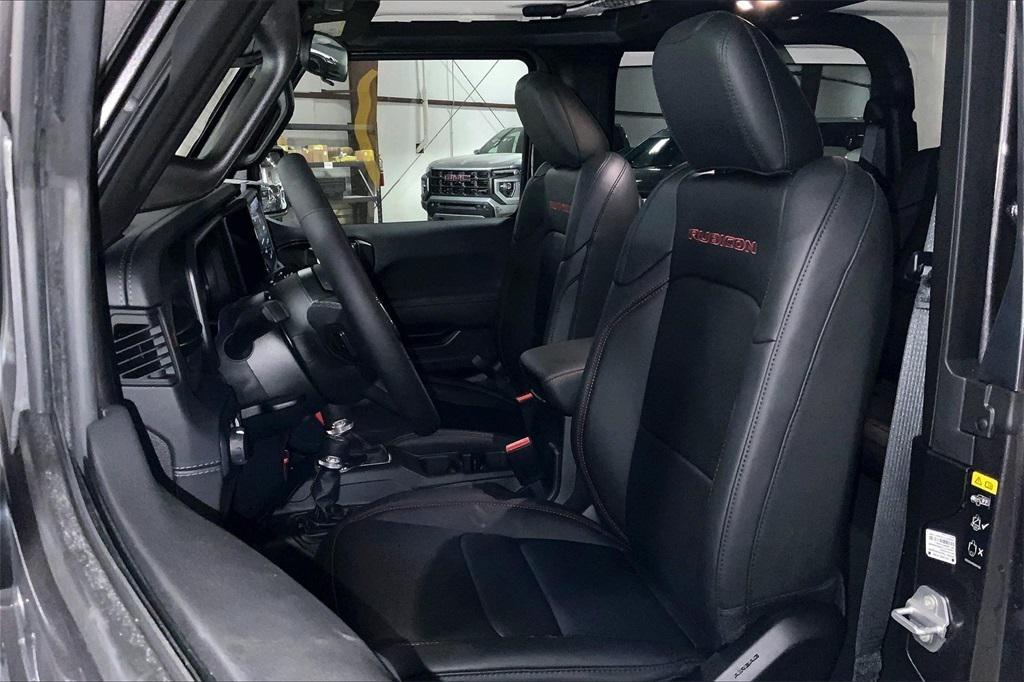 new 2025 Jeep Wrangler car, priced at $51,915