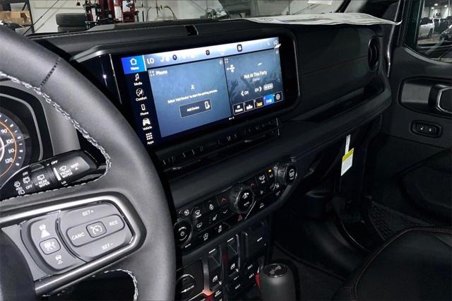 new 2025 Jeep Wrangler car, priced at $53,915