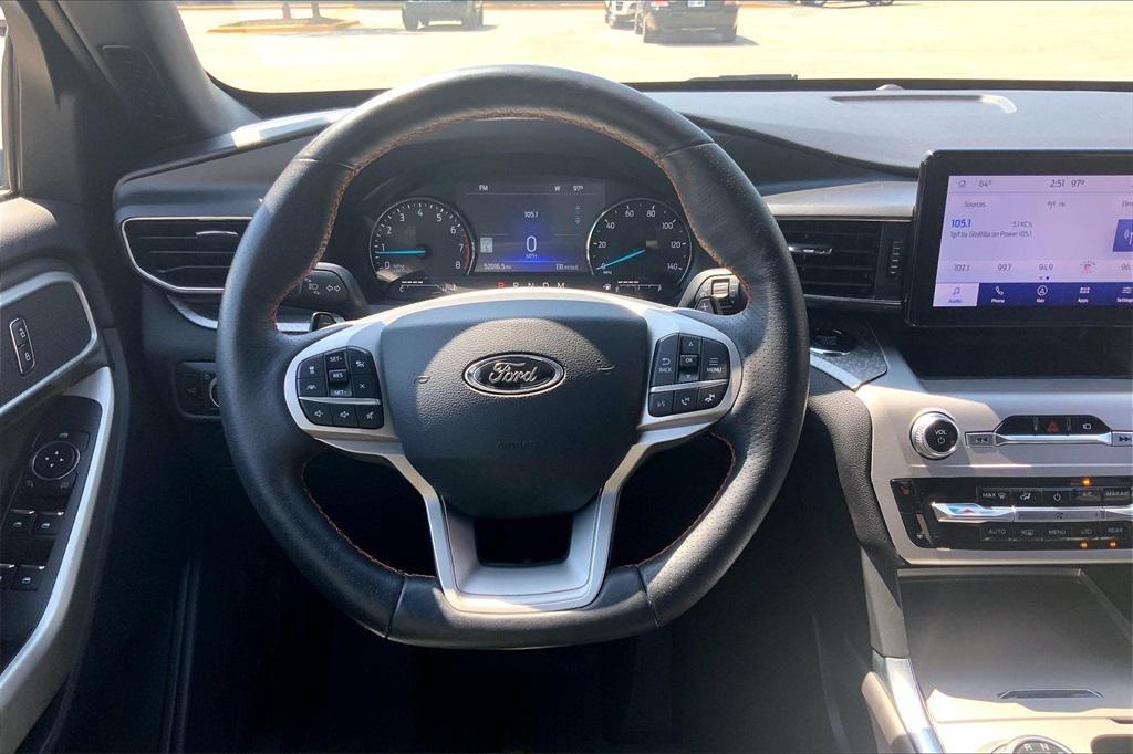 used 2022 Ford Explorer car, priced at $31,900