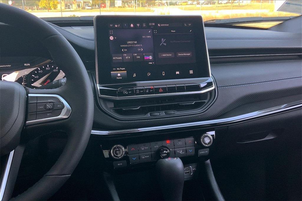 new 2025 Jeep Compass car, priced at $38,010