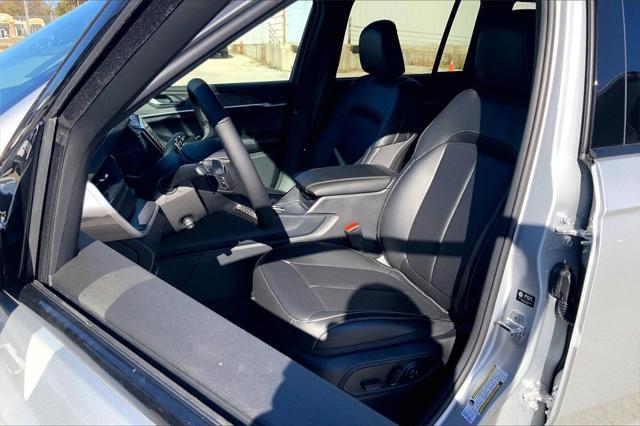 new 2025 Jeep Grand Cherokee car, priced at $50,121
