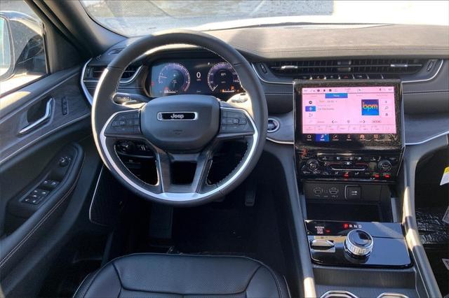 new 2025 Jeep Grand Cherokee car, priced at $50,121