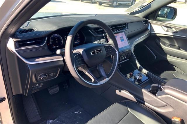 new 2025 Jeep Grand Cherokee car, priced at $50,121