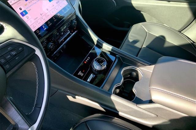 new 2025 Jeep Grand Cherokee car, priced at $50,121