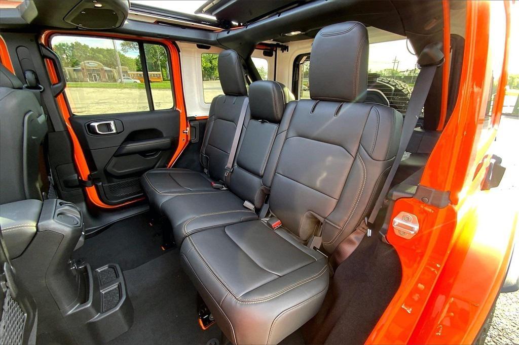 new 2025 Jeep Wrangler car, priced at $99,029