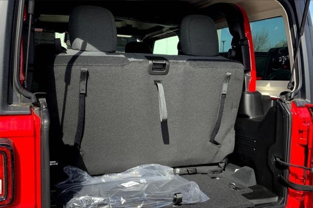 new 2025 Jeep Wrangler car, priced at $41,286