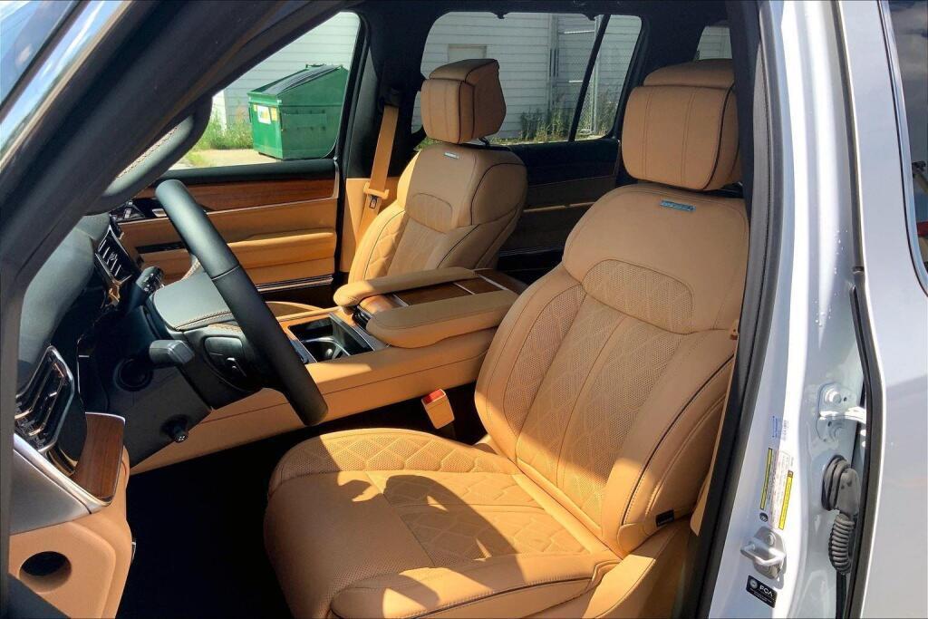 new 2025 Jeep Grand Wagoneer L car, priced at $107,484