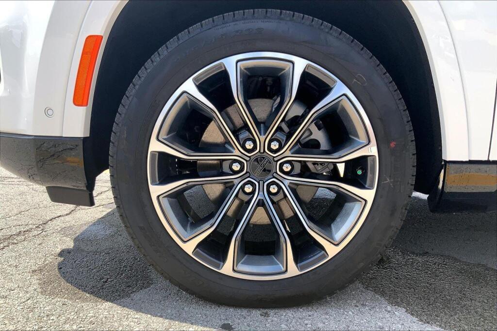 new 2025 Jeep Grand Wagoneer L car, priced at $107,484