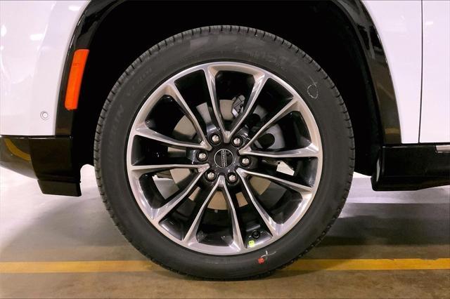 new 2025 Jeep Wagoneer L car, priced at $81,854