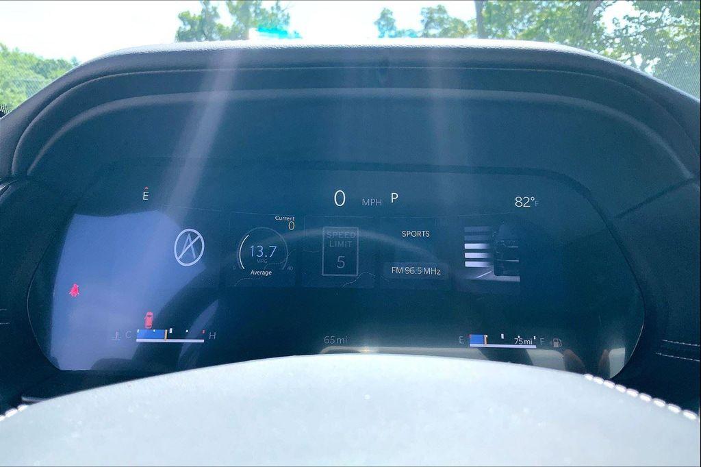 new 2025 Jeep Grand Cherokee car, priced at $64,228